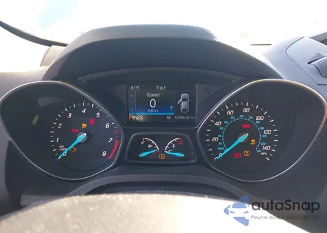 2016 Ford Escape S z USA, uszkodzony, nr VIN 1FMCU0F77GUB35531